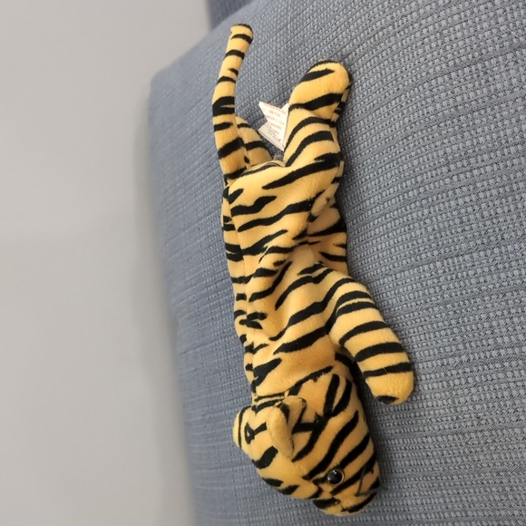 Stripes the tiger. Beanie baby plush. - Picture 2 of 5